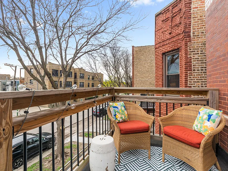 3541 N Oakley Ave #2 — Photo 11