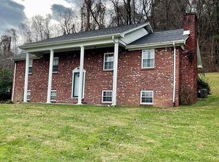 704 Highland Ave, Greenup, KY 41144