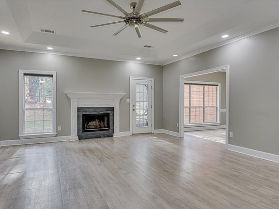 3rd image of 4604 Brittany Dr
