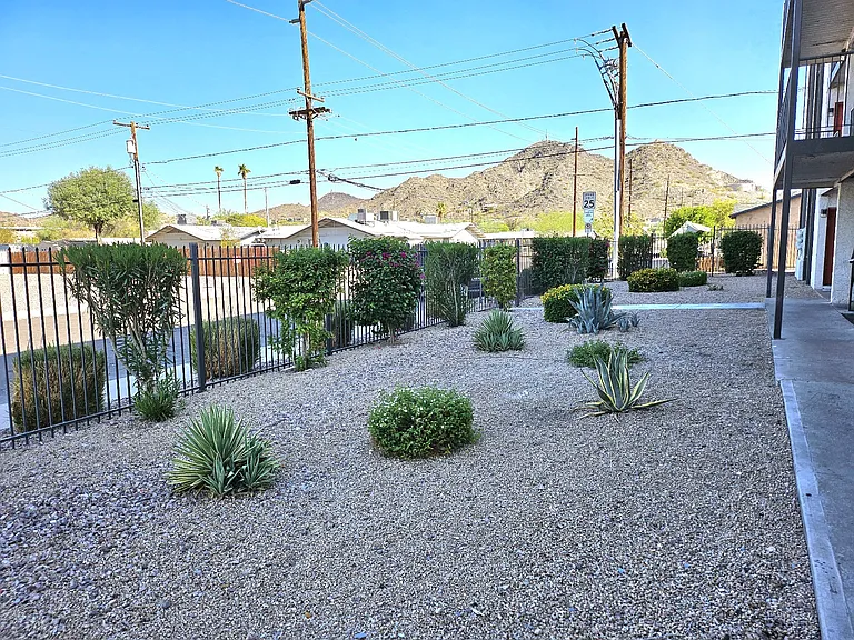 510 E Hatcher Rd #303 — Photo 5