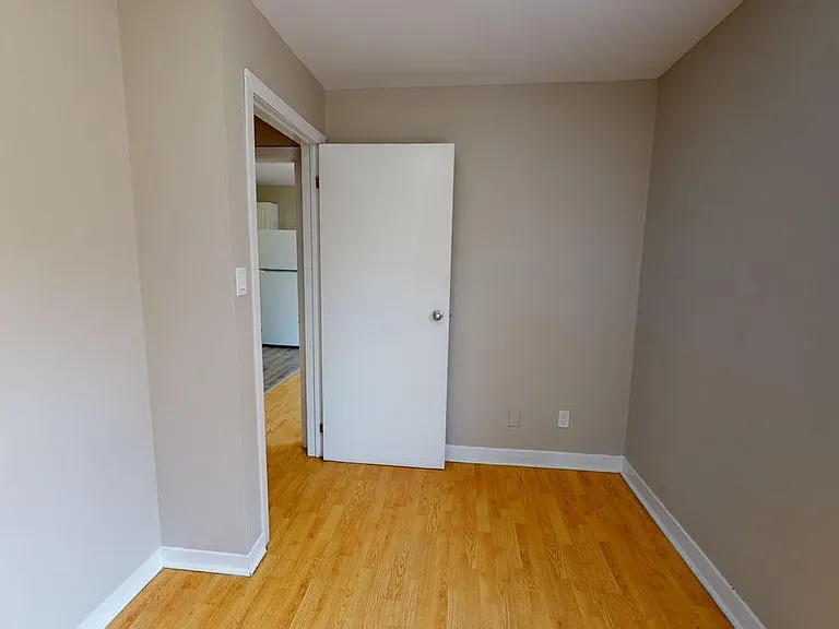 217 Laurier Ave E #6 — Photo 19