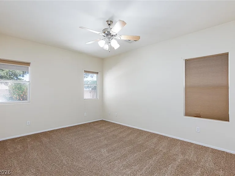 2598 Highland Cliff Dr — Photo 20