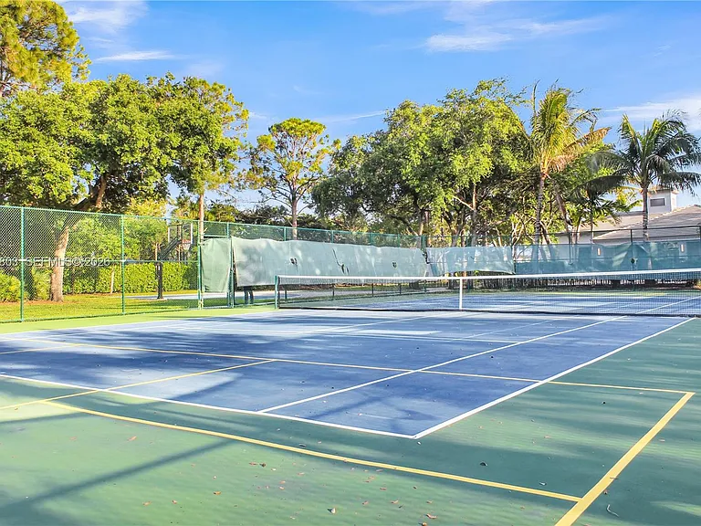 7314 Estero Dr — Photo 40
