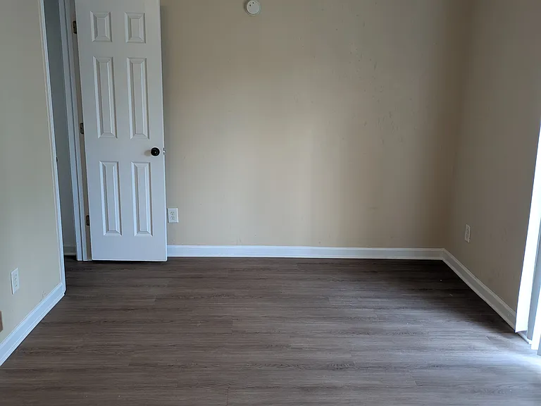 1249 Liberty Bell Ct — Photo 9