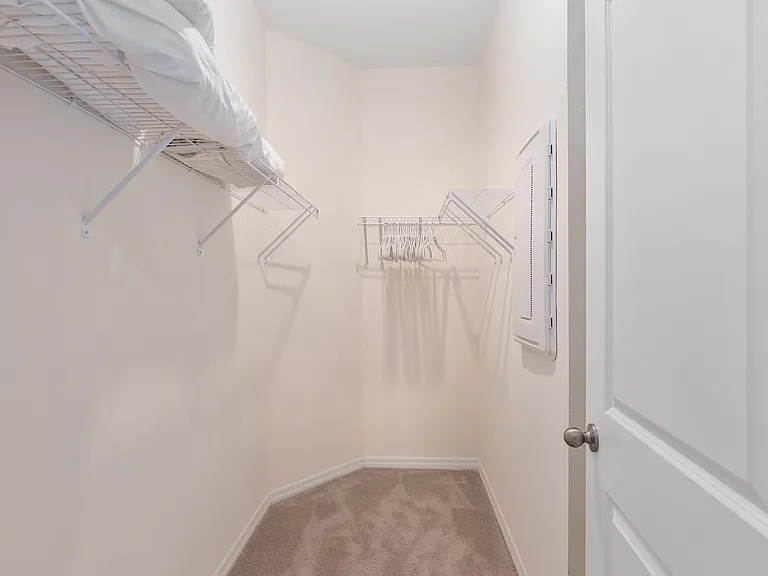 5389 NW 48th Pl — Photo 28