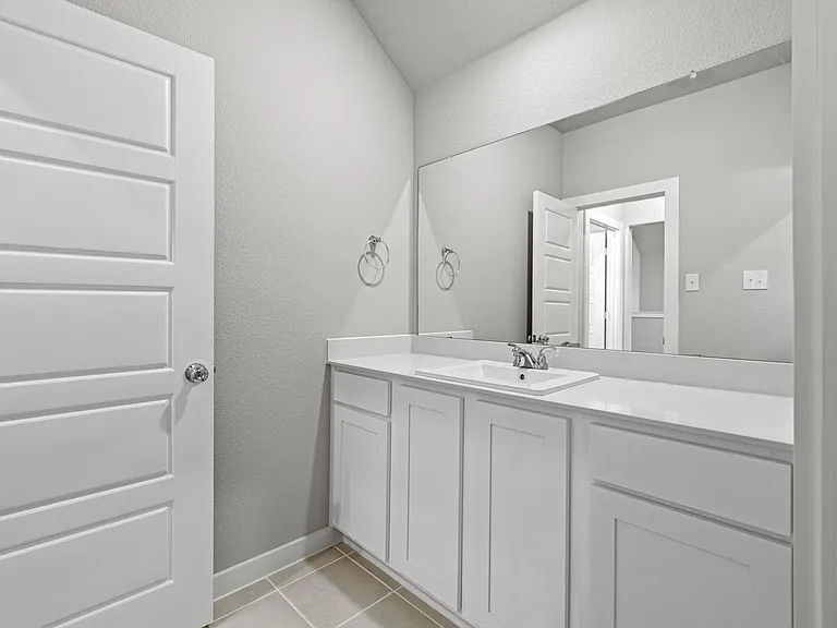 102 Travine Dr — Photo 17