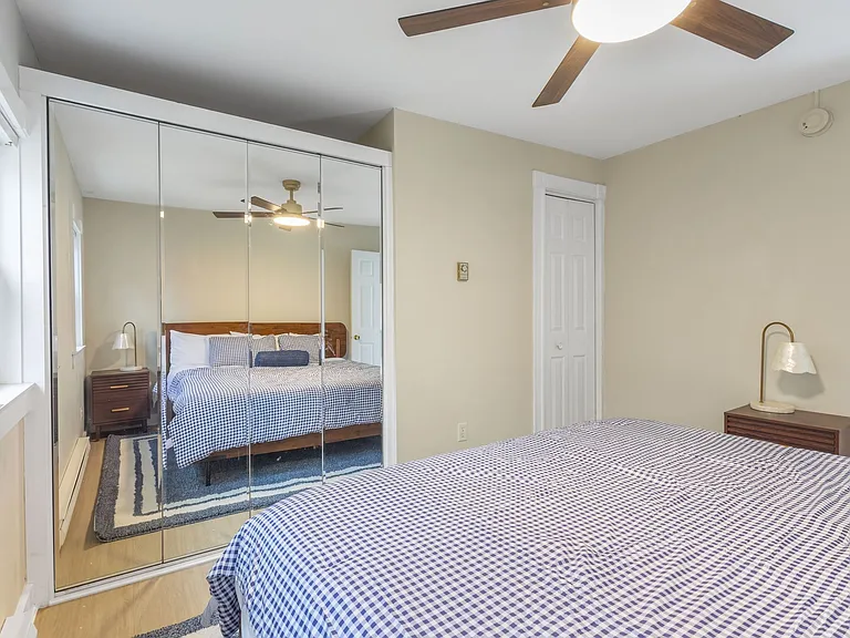 45 Woodbury Ln #8 — Photo 10