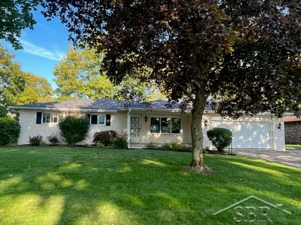 530 Cranbrook Dr, Saginaw, MI 48638