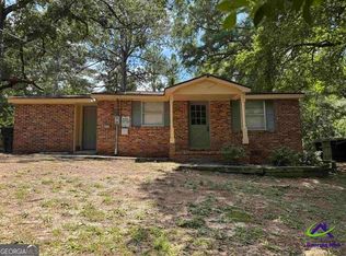 425 Hillside Ln, Byron, GA 31008