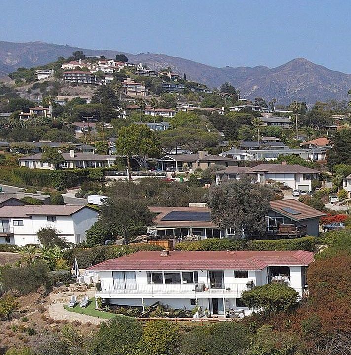 1st image of 230 La Vista Grande