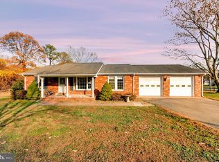 600 Albrough Blvd, Colonial Beach, VA 22443