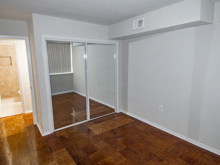 Heritage Park Apartments — Photo 86