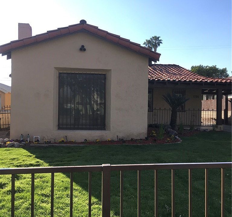 1st image of 1786 N Sierra Way