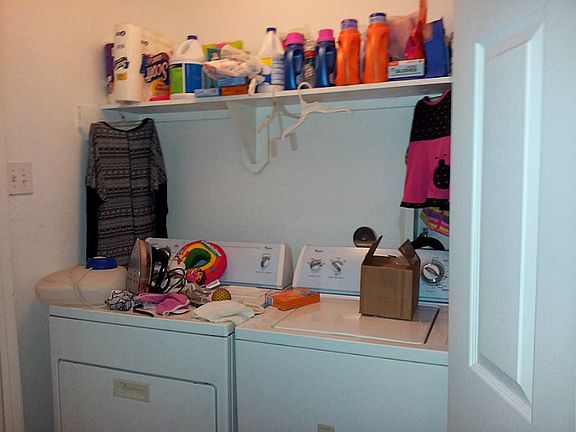Utility Room off from Kitchen