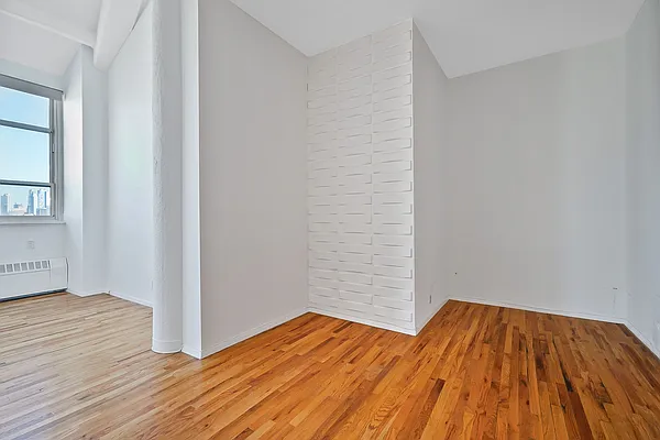 Sold by Avenue Sotheby's International Realty | media 16