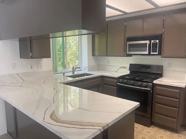 2806 Cacatua St #C — Photo 19