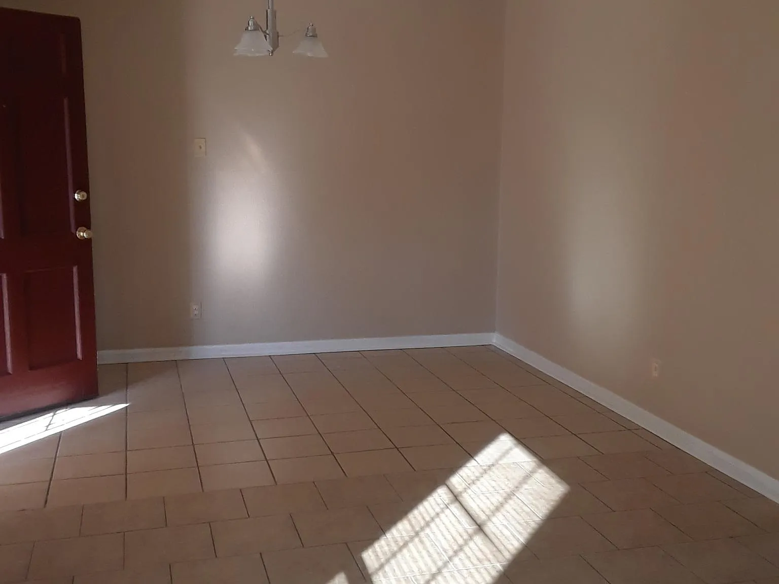 1603 Duncan Ave — Photo 4