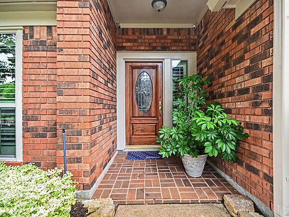 4th image of 15318 Brook Arbor Ct