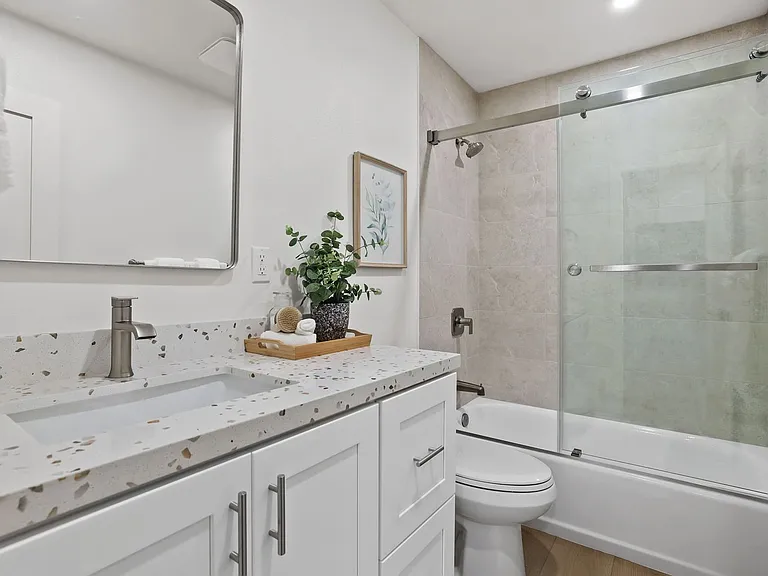 The Trinidad Apartments — Photo 36