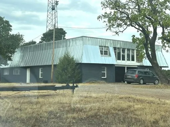 205 Whispering Ln, Newcastle, OK 73065