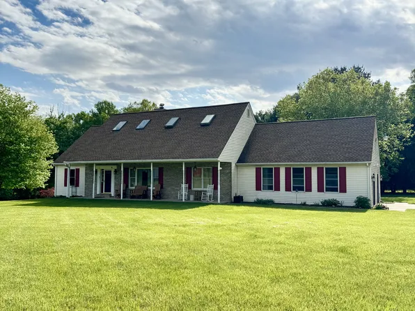 135 Black Snake Rd, Elkton, MD 21921