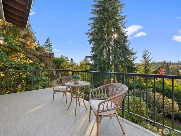 8619 NE 24th Street, Clyde Hill, WA 98004