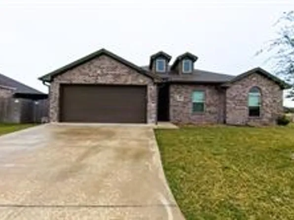 4002 High Creek Ct, College Station, TX 77845