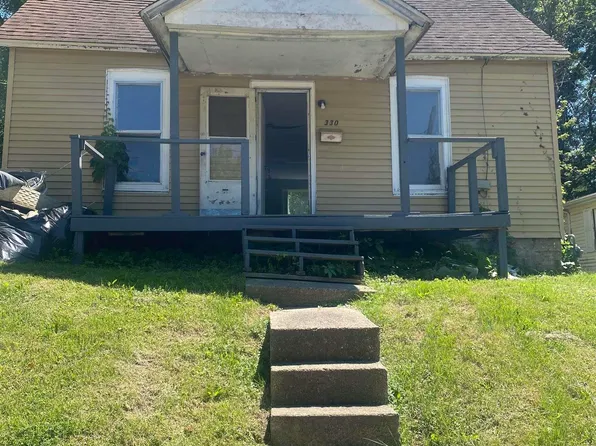 330 W Birch St, Canton, IL 61520