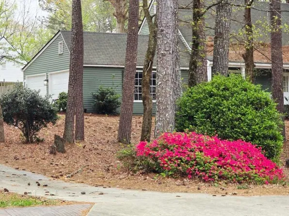 3957 Peachtree Corners Cir, Peachtree Corners, GA 30092