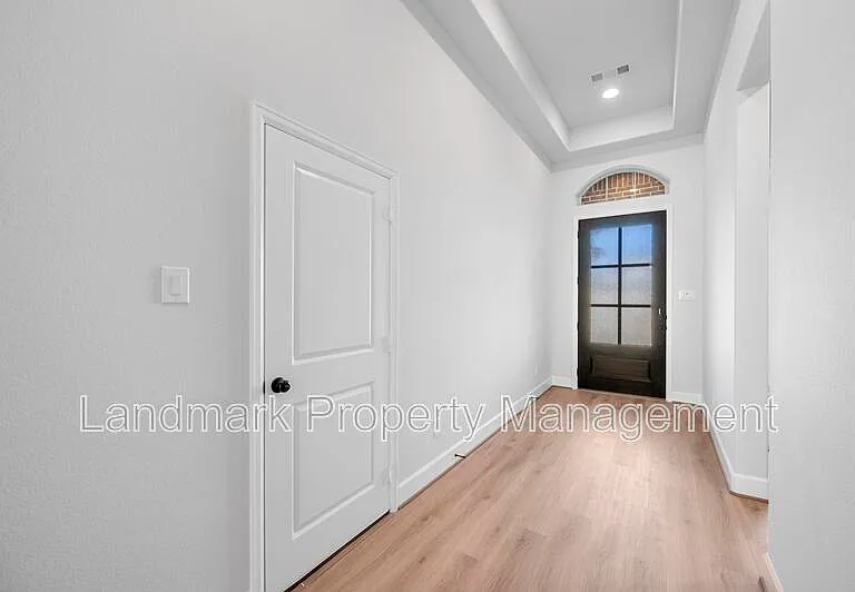1822 Buckeye Ln — Photo 7