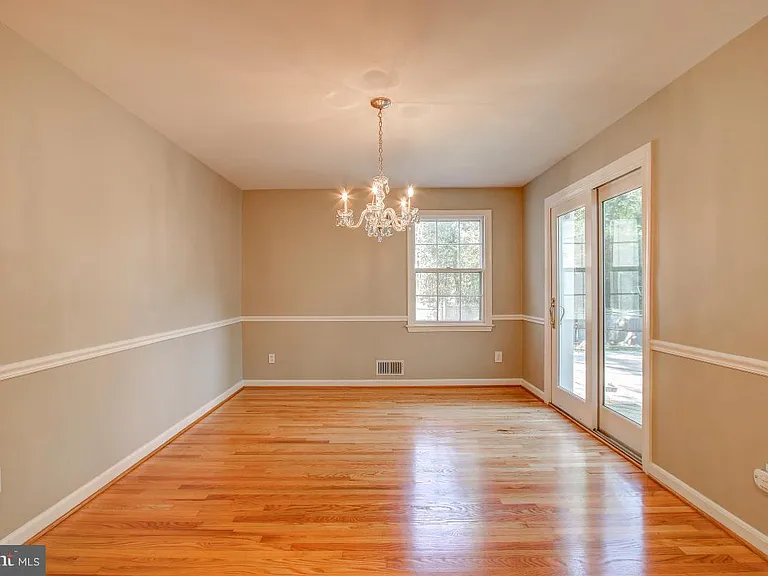 5600 Beam Ct — Photo 18