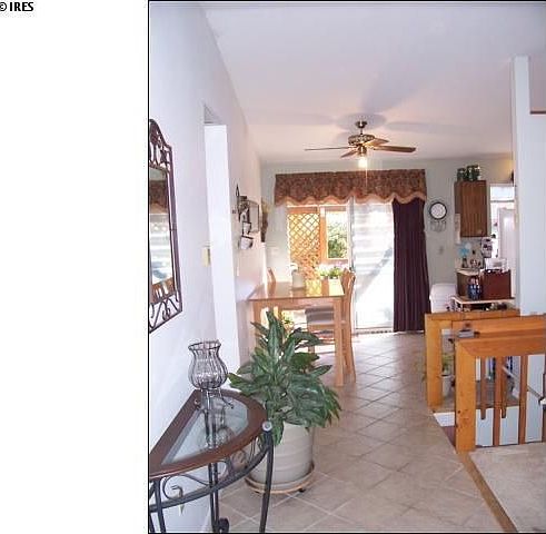 2nd image of 1425 Glen Haven Dr