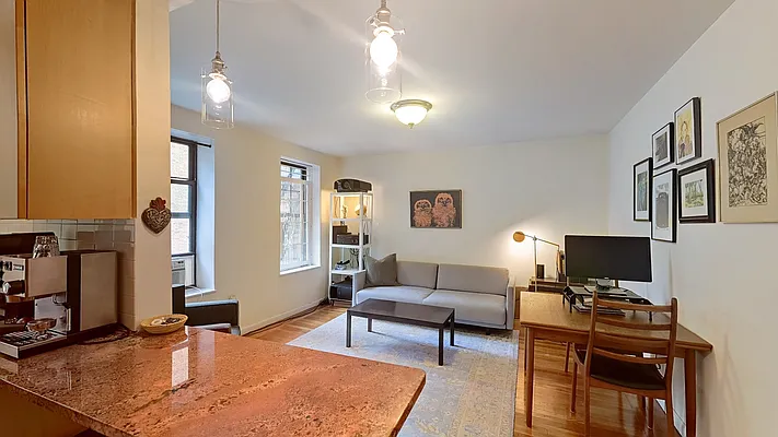 Rented by Emor Management Inc. | media 14