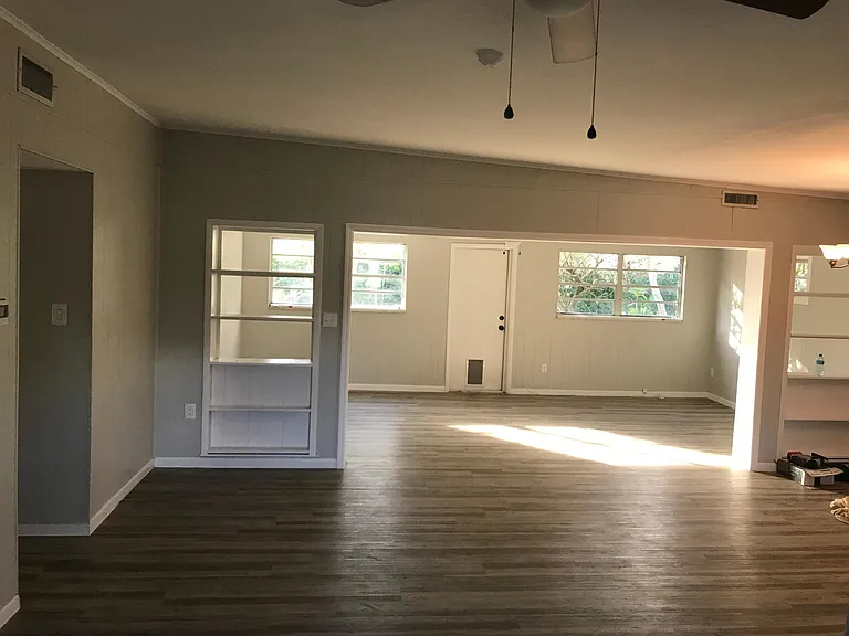 504 Langford Cir — Photo 7