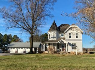 3339 Piper Rd, Sumner, IL 62466