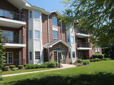 13128 Timber Trl APT 203, Palos Heights, IL, 60463