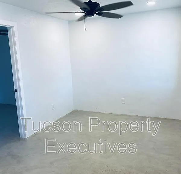 124 E Jacinto St #3 — Photo 9