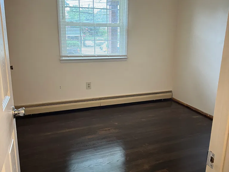 14007 Franklin St — Photo 32