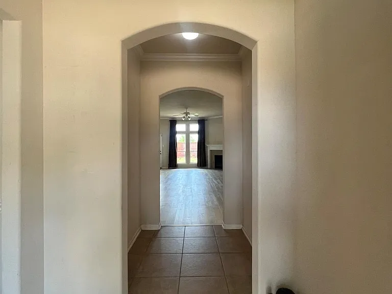 14319 W Oblong Cir — Photo 5