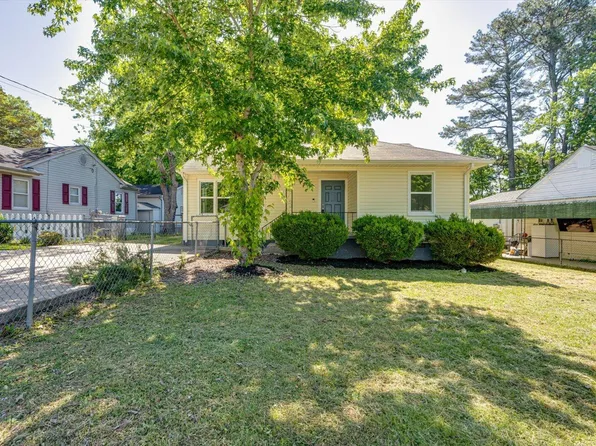 1302 Adonna Ln, Chattanooga, TN 37412