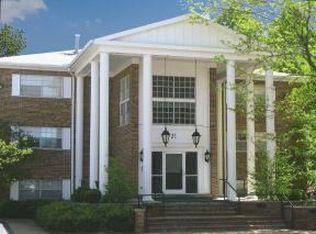 21 S Sandusky St APT 33, Delaware, OH 43015