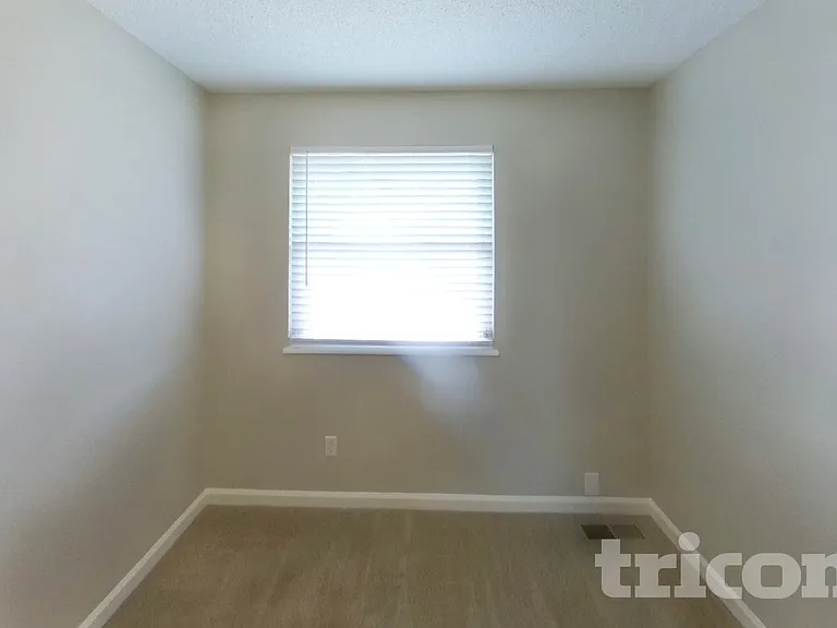 6757 Dale Rd — Photo 7