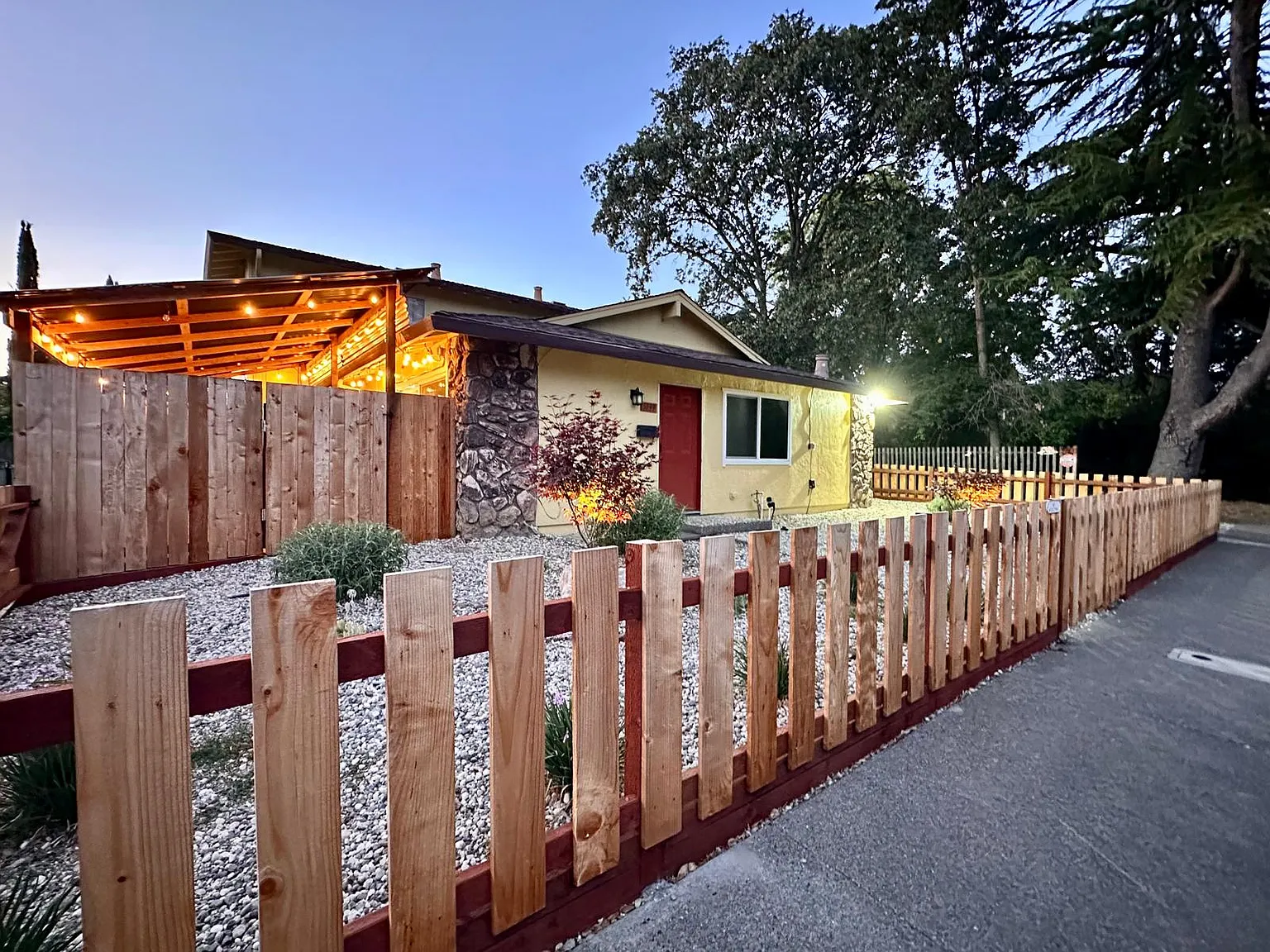 5139 Roma St photo 1