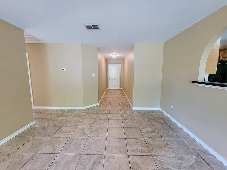 210 Elm St #1 — Photo 6