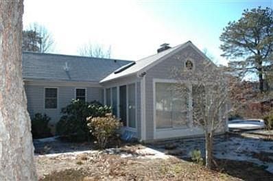 3rd image of 16 Monomoy Rd