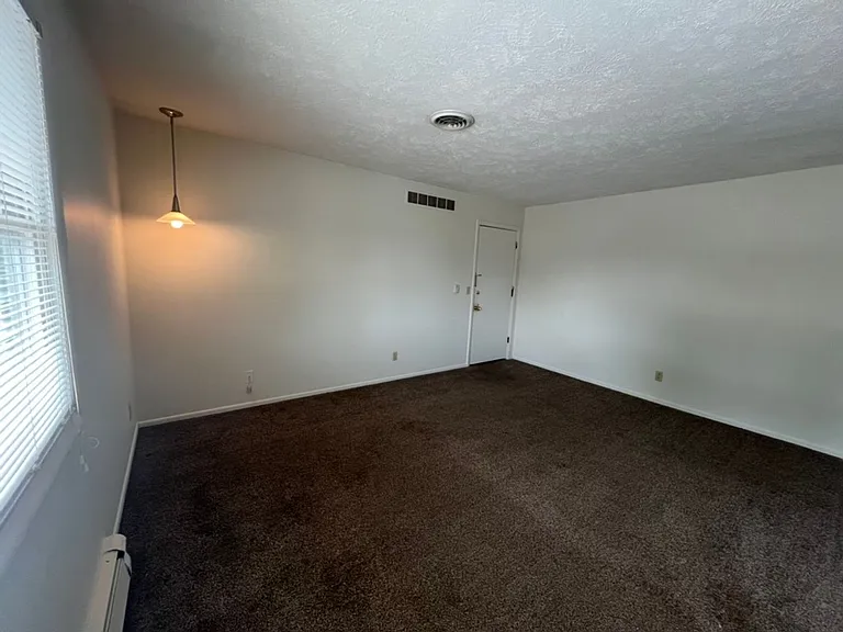 2107 Todd Dr — Photo 3