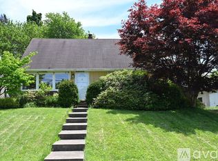 2808 Ford Ave, Pittsburgh, PA