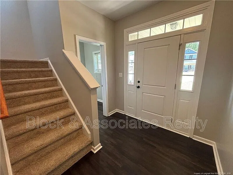 3 bed, 2.5 bath, $1,900 — Photo 4