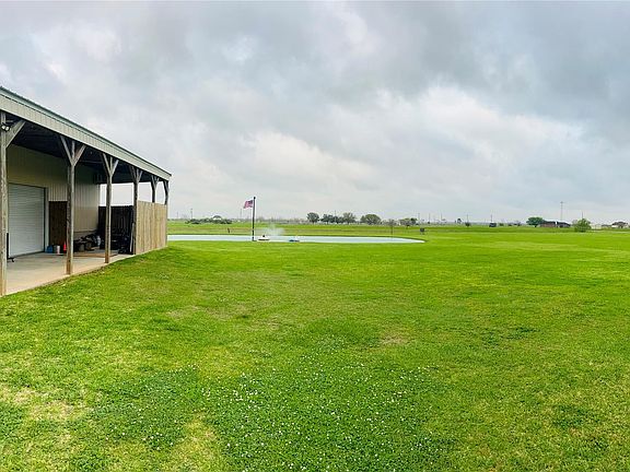 5th image of 320 Buffalo Trl