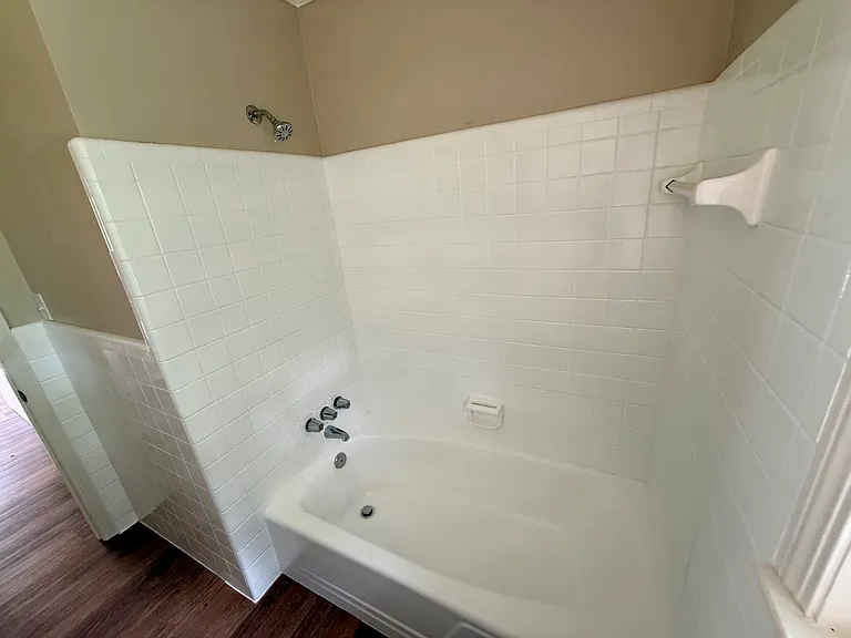 9116 Woodhaven Dr NW — Photo 20